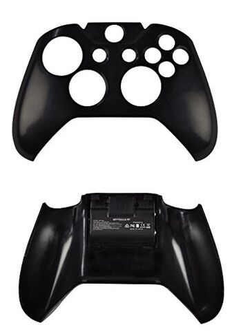 Gioteck Controller Skin Plus Black with Built-in Battery in Kuwait