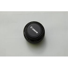 Canon EF 28mm f/2.8 Lens for Canon SLR Cameras in Saudi Arabia