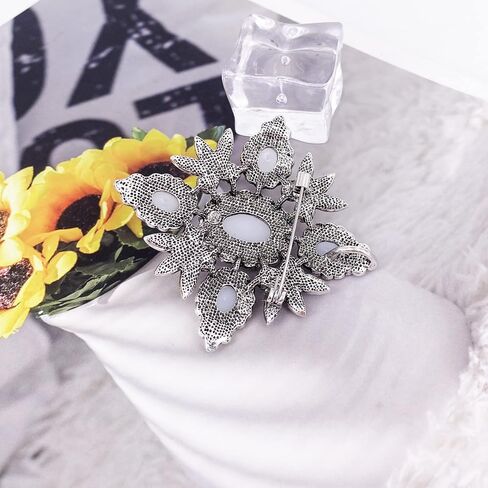 LAXPICOL خمر سباركلي كريستال لؤلؤة الصليب بروش دبوس ورقة زهرة بروش in Kuwait