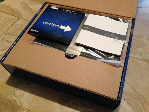 Linksys E4200 Maximum Performance Dual-Band N Router - Wireless Router - 4-Port-Switch in Kuwait