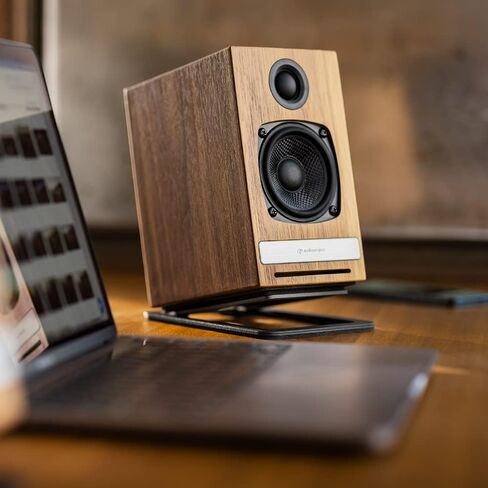 مكبرات صوت Audioengine A2 ذات إصدار محدود باللون الأسود غير اللامع مع DS1M باللون الأسود المعدني in Saudi Arabia