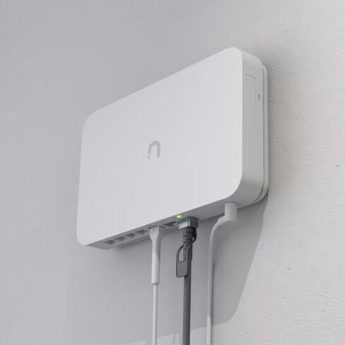 Ubiquiti Sleek Magnetic wall Mount for Cloud Gateway Fiber and, W129265037 (Cloud Gateway Fiber and Gateway Fiber.) in Kuwait