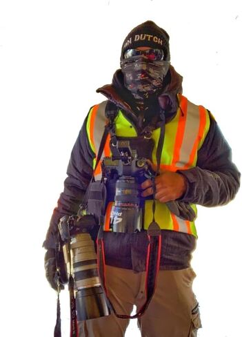 Dual Shoulder Camera Harness with Arca Type QR Mount Plate for 2 Cameras in Saudi Arabia