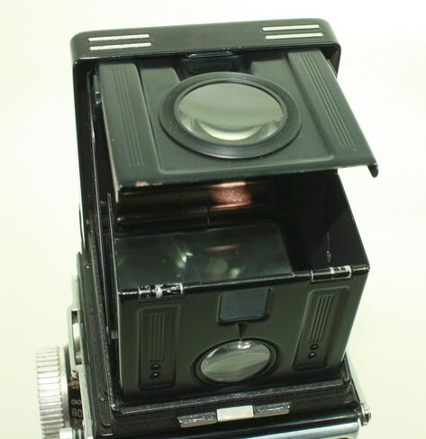 Rollei Rolleiflex 3.5 Camera 75mm Lens Franke Heidecke DBP DGBM Twin Reflex in Saudi Arabia