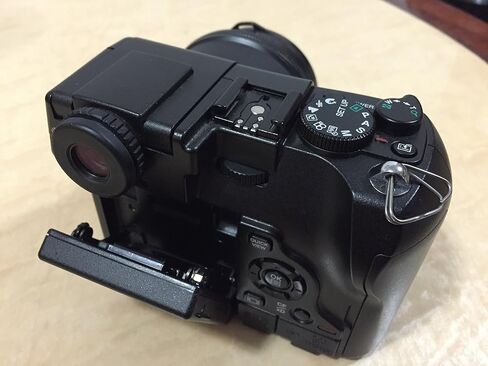 OM SYSTEM OLYMPUS C-8080 8MP Digital Camera with 5x Optical Wide Zoom in Kuwait