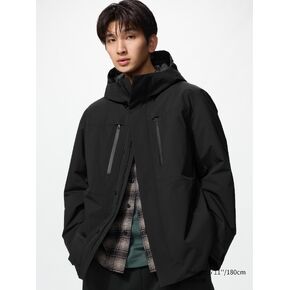Uniqlo الهجين داون سترة in Kuwait