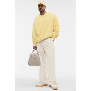 Alo Yoga Accolade Crew Neck Pullover - Warm Butter in Saudi Arabia