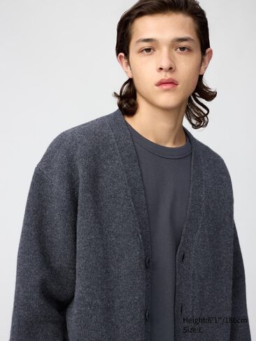 Uniqlo Lambswool V-Neck Cardigan in Kuwait