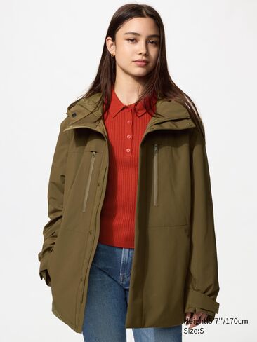 Uniqlo الهجين داون سترة in Kuwait
