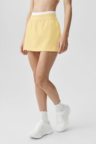 Alo Yoga Airbrush Better Together Tennis Skirt - Warm Butter/White in Saudi Arabia