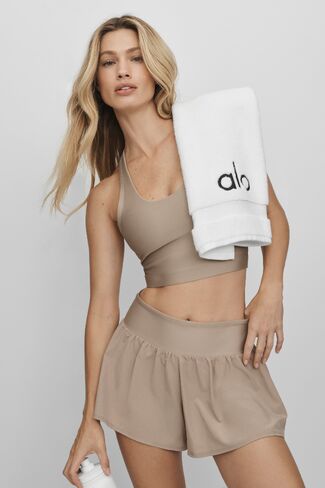 Alo Yoga Victory Running Short - Gravel in Saudi Arabia