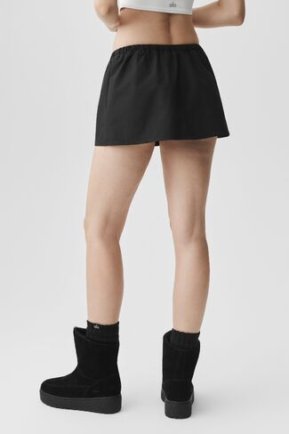 Alo Yoga Low-Rise Best Bet Skirt - Black in Saudi Arabia