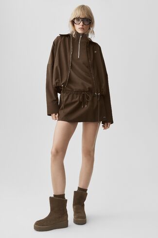 Alo Yoga Low-Rise Best Bet Skirt - Espresso in Saudi Arabia