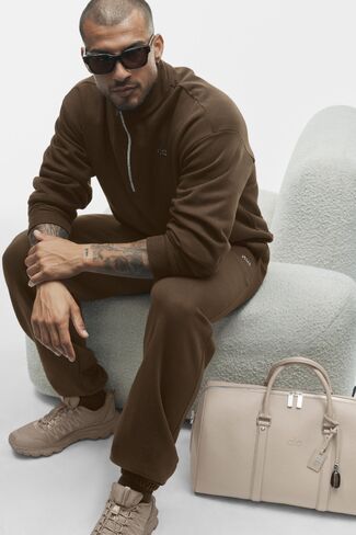 Alo Yoga Accolade 1/4 Zip Pullover - Espresso in Saudi Arabia