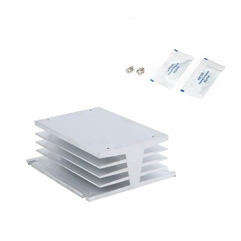 مرحل الحالة الصلبة ثلاثي الطور CG مشعاع 10A 25A 40A 60A 80A 100A 120A 200A ألومنيوم مع مروحة 12VDC 24VDC 220VAC in Kuwait