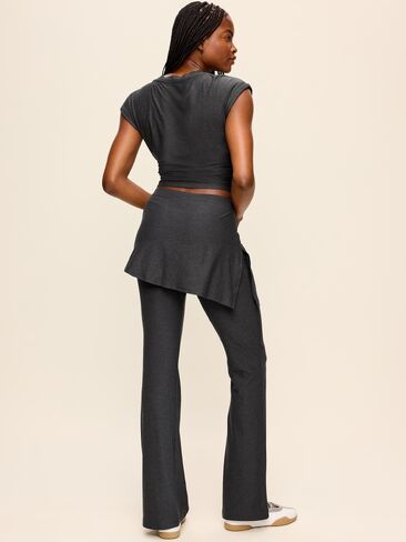Old Navy Mid-Rise CloudMotion Skirt Pants - Dark Heather Gray in Kuwait