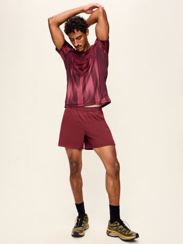 Old Navy Slim Fit Performance Vent T-Shirt - Reddy Or Not in Kuwait