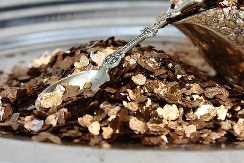 Meyer Imports Natural Mica Flakes - Copper - 1 oz - #311-4326 in Saudi Arabia
