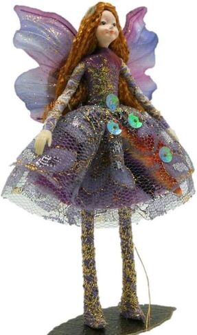 دمية الجنية المصنوعة يدويًا من التوباز الخزامى من تصميم تاسي - مع أجنحة in Kuwait