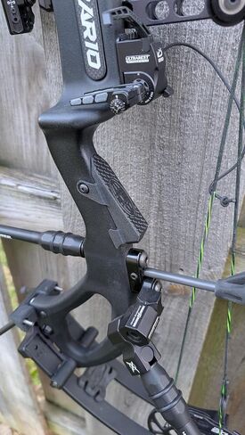 BHE PSE Carbon Grip 2.0 for PSE Carbon Bows in Kuwait