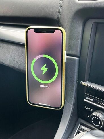 Phone Mount Charger LHD for Porsche 991/981 / 718 911 Cayman Boxster in Kuwait
