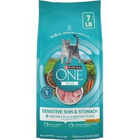Purina ONE Sensitive Skin and Stomach Dry Cat Food 16 lb Bag in Kuwait