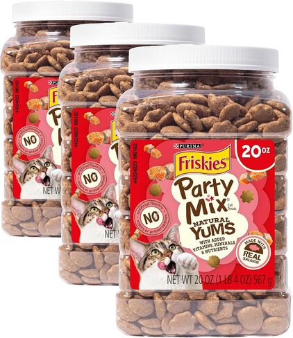Friskies Purina Party Mix Natural YUMS Real Salmon Cat Treats, 20 oz in Kuwait