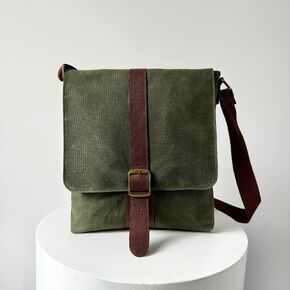 Capelle Miami Maxwell Compact Waxed Canvas and Leather Messenger Bag in Kuwait