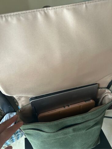 Capelle Miami Maxwell Compact Waxed Canvas and Leather Messenger Bag in Kuwait