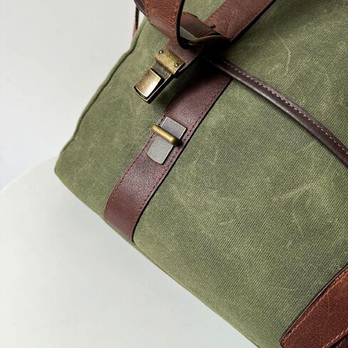 Capelle Miami Maxwell Classic Waxed Canvas and Leather 16 Inch Laptop Messenger Bag in Kuwait