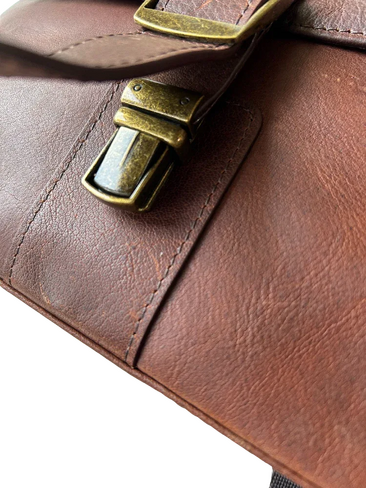 Capelle Miami Cambridge Full-Grain Leather Compact Messenger Bag, Brown in Kuwait