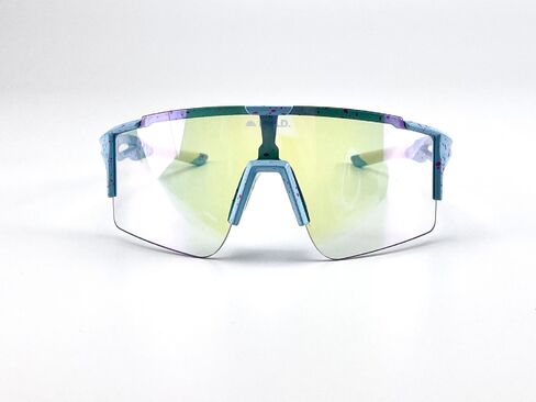 Capelle Miami BOLD Wavelength Photochromic Shield Sunglasses in Kuwait