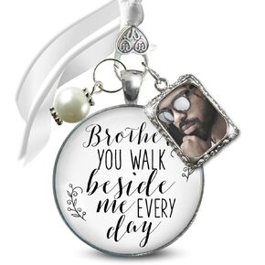 Bridal Bouquet Charm Brother Customize You Walk Beside Me Memorial Picture Frame Silvertone Wedding Remembrance Jewelry Jewelry DIY Photograph Template