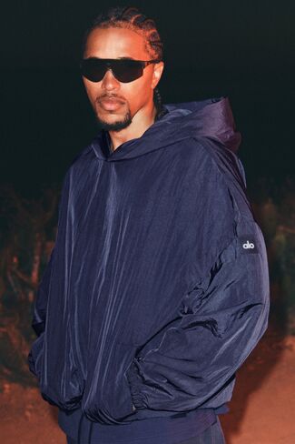 Alo Yoga Axis Hooded Pullover - Navy in Saudi Arabia