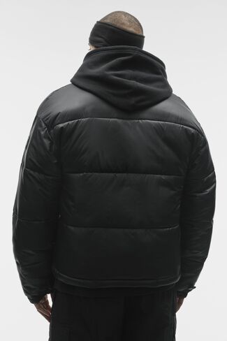 Alo Yoga Cold Front Puffer Jacket - Black in Saudi Arabia