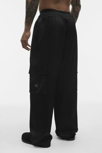 Alo Yoga Satin Horizon Straight Leg Cargo Pant - Black in Saudi Arabia