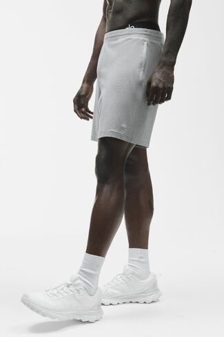 Alo Yoga 7" Conquer React Performance Short - Vintage Athletic Heather in Saudi Arabia