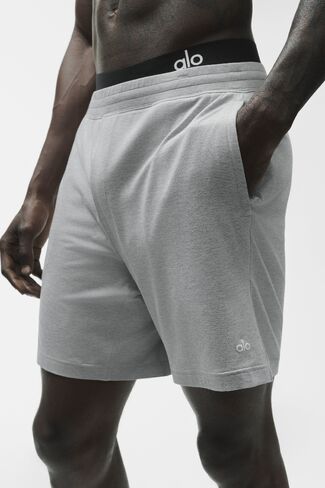Alo Yoga 7" Conquer React Performance Short - Vintage Athletic Heather in Saudi Arabia
