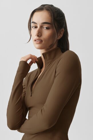Alo Yoga ALO Softsculpt Precision 1/4 Zip Long Sleeve - Java Brown in Kuwait