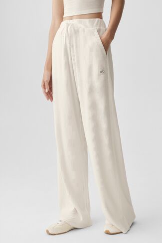 Alo Yoga Muse Wide Leg Pant - Ivory in Kuwait