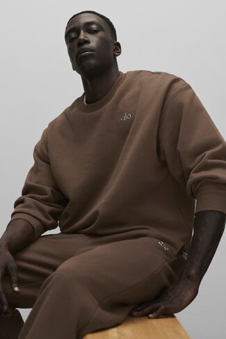 Alo Yoga Accolade Crew Neck Pullover - Java Brown in Saudi Arabia