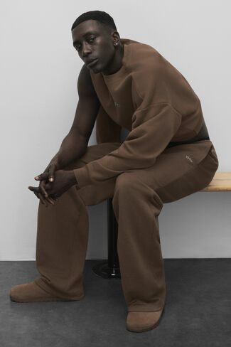 Alo Yoga Accolade Straight Leg Sweatpant - Java Brown in Saudi Arabia