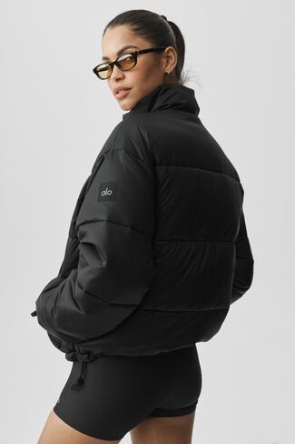 Alo Yoga Cold Front Puffer Jacket - Black in Saudi Arabia