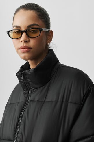 Alo Yoga Cold Front Puffer Jacket - Black in Saudi Arabia