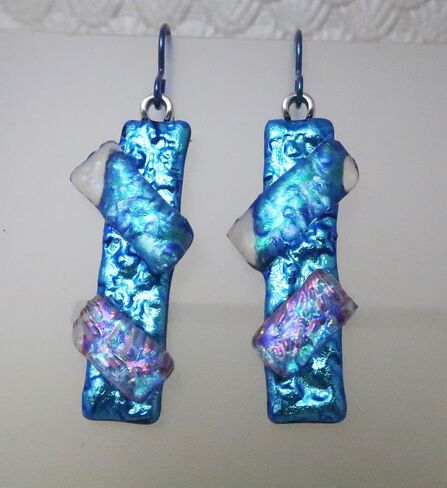 2" Aqua Blue Crossover Dichroic Glass Niobium Dangle Earrings N219 in Kuwait