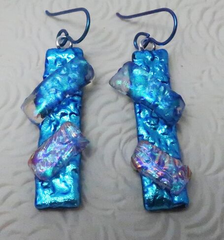 2" Aqua Blue Crossover Dichroic Glass Niobium Dangle Earrings N219 in Kuwait