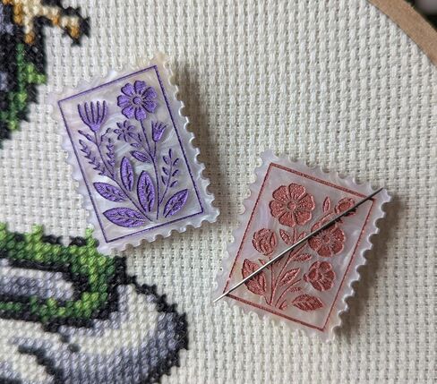 Floral Stamp Magnetic Needle Minder Set in Kuwait