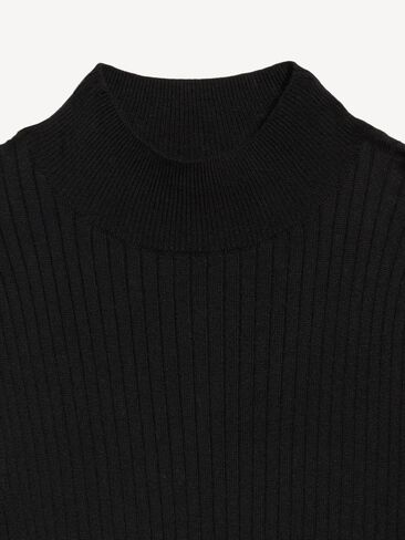 Old Navy SoSoft Lite Ribbed Mock-Neck Sweater - Black Jack in Kuwait