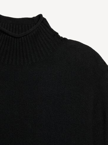 Old Navy SoSoft Mock-Neck Sweater - Black Jack in Kuwait