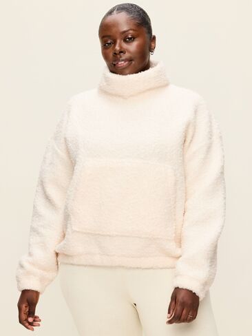 Old Navy Oversized Funnel-Neck Sherpa Pullover - Creme De La Creme in Kuwait